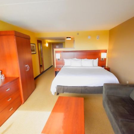 Canad Inns Destination Center Grand Forks Exterior foto